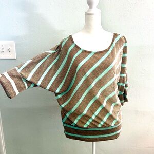 Beautiful top, brand new with tags.